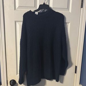 Old Navy Black Crewneck Sweater Cozy Knit